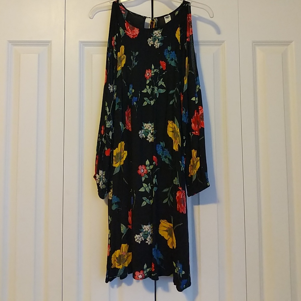 Black floral cold shoulder dress